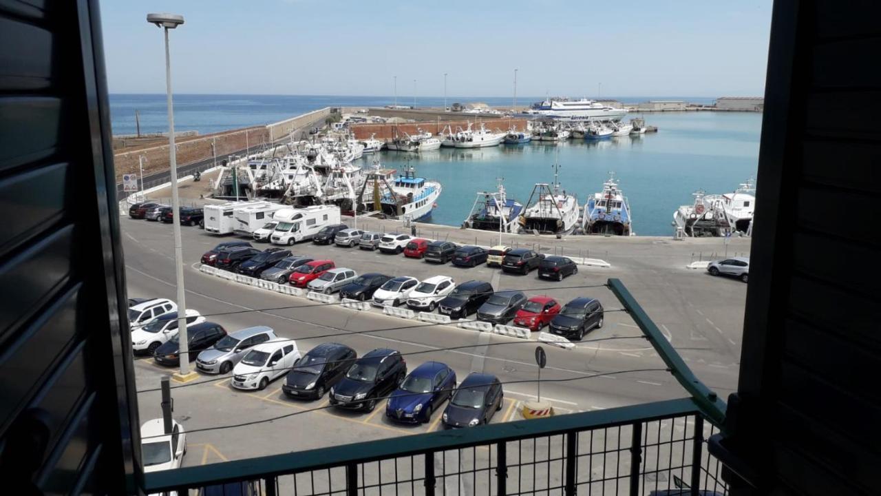 La Dimora Sul Porto Apartment